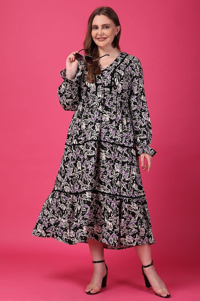 Model wearing Rayon Maxi Dress with Pattern type: Leaves-7