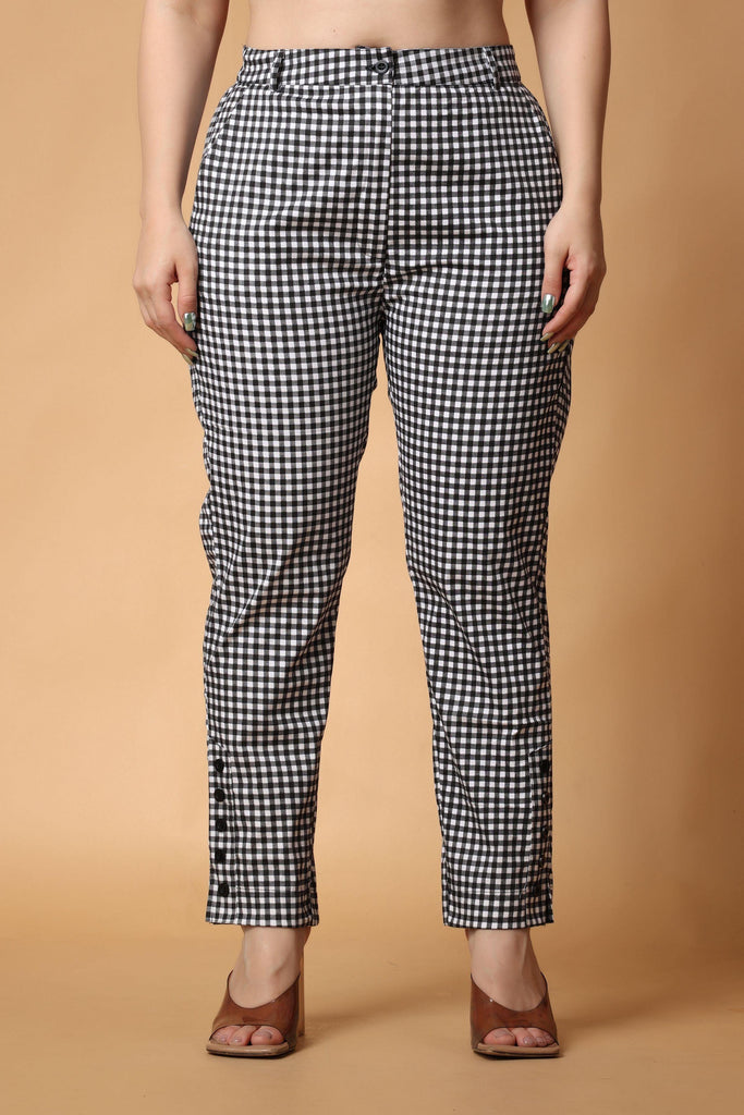 Model wearing Cotton Poplin Pant with Pattern type: Checked-3