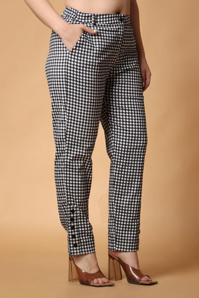 Model wearing Cotton Poplin Pant with Pattern type: Checked-4