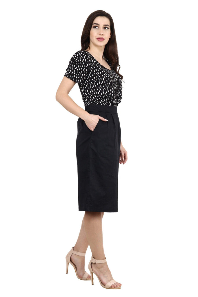 Model wearing Cotton Lycra Midi Dress with Pattern type: Graphic-4