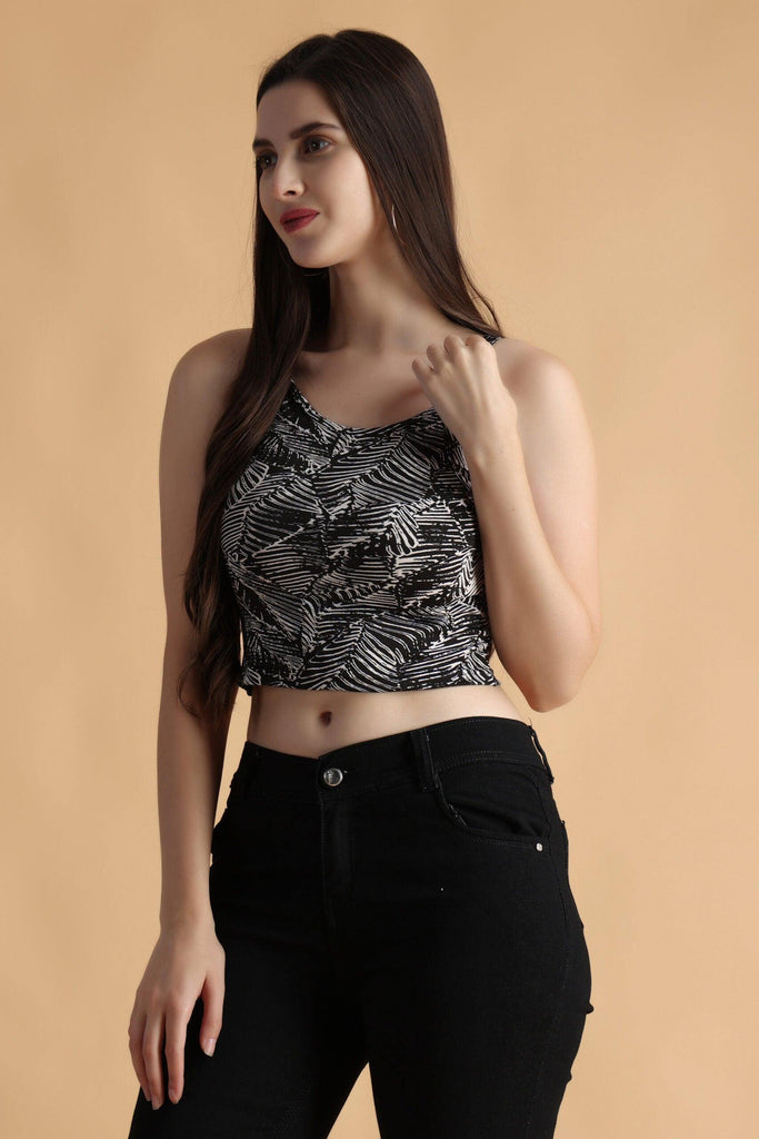 Model wearing Polyester Elastane Crop Top with Pattern type: Abstract -4