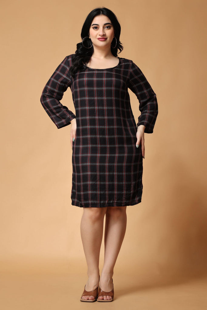 Model wearing Cotton Mini Dress with Pattern type: Checked-1