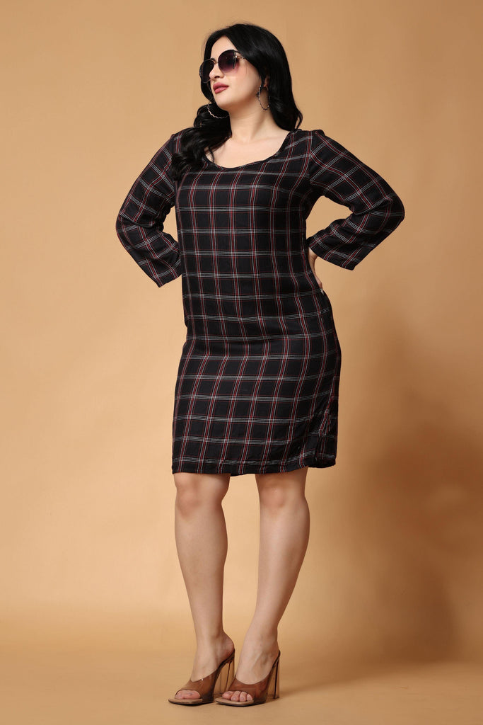 Model wearing Cotton Mini Dress with Pattern type: Checked-7