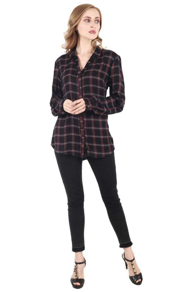 Model wearing Rayon Shirt with Pattern type: Checked-5