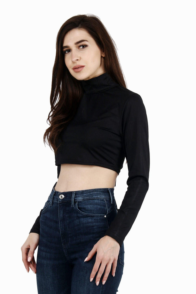 Model wearing Viscose Lycra Crop Top with Pattern type: Solid-2