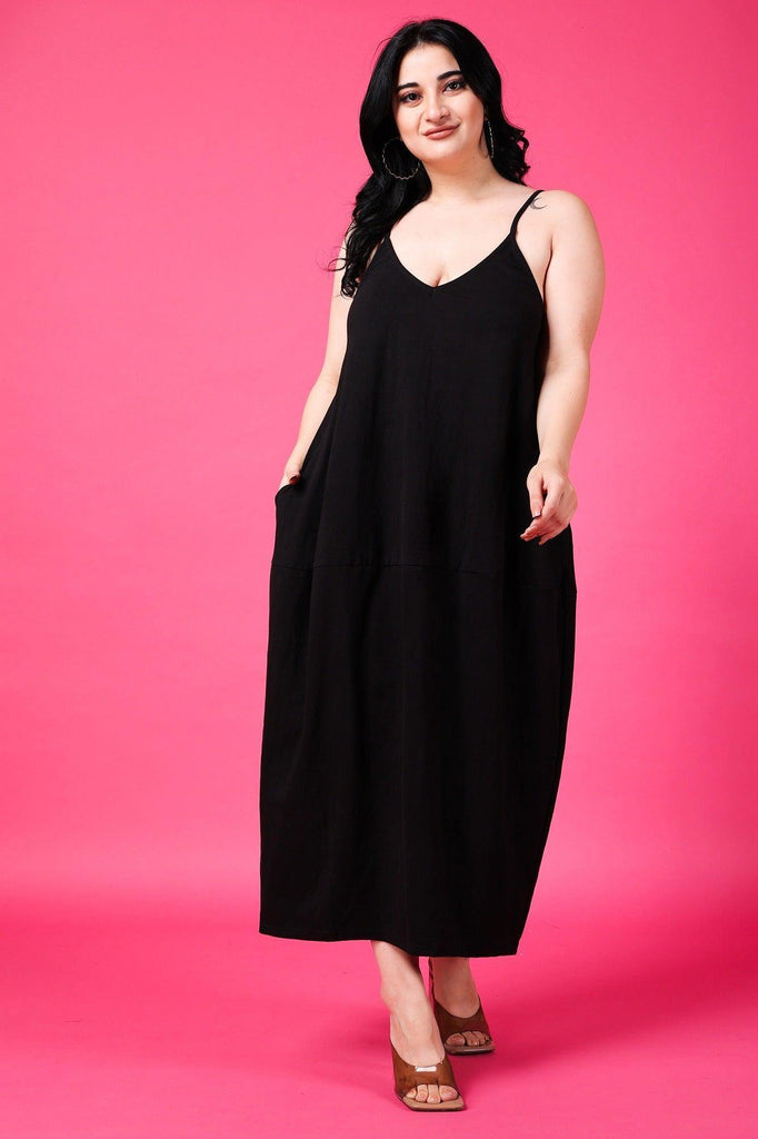 Model wearing Cotton Lycra Maxi Dress with Pattern type: Solid-1