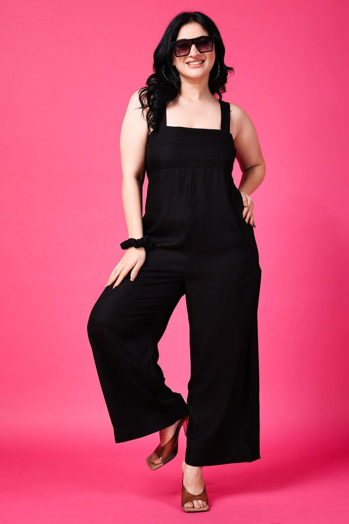 Model wearing Cotton Jumpsuit with Pattern type: Solid-6