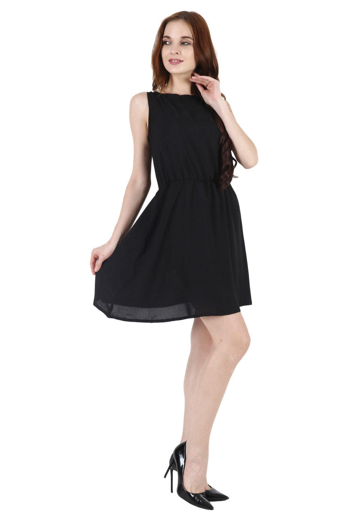 Model wearing Poly Crepe Mini Dress with Pattern type: Solid-3