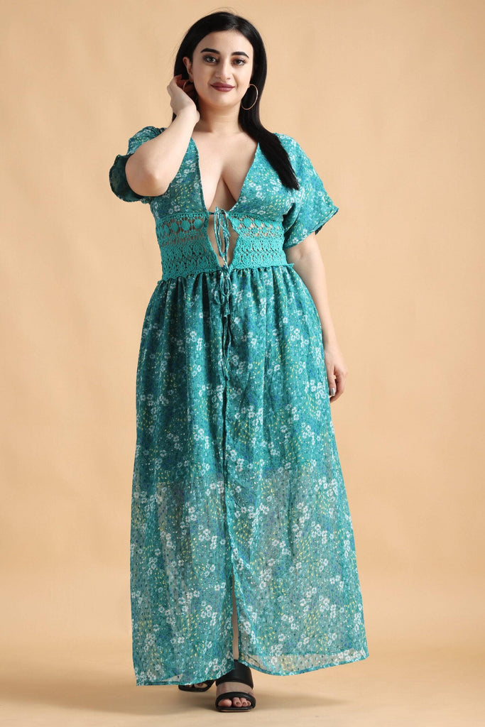 Model wearing Polyster Georgette Shrug with Pattern type: Floral Dobby Print-7