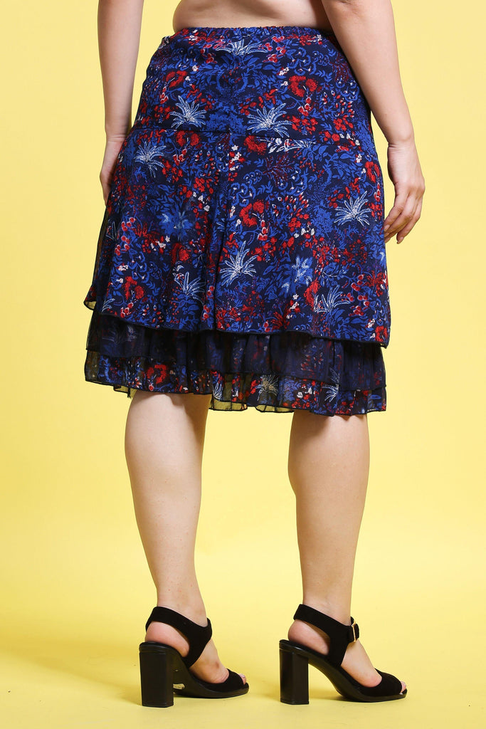 Model wearing Polyster Georgette Midi Skirt with Pattern type: Floral-6