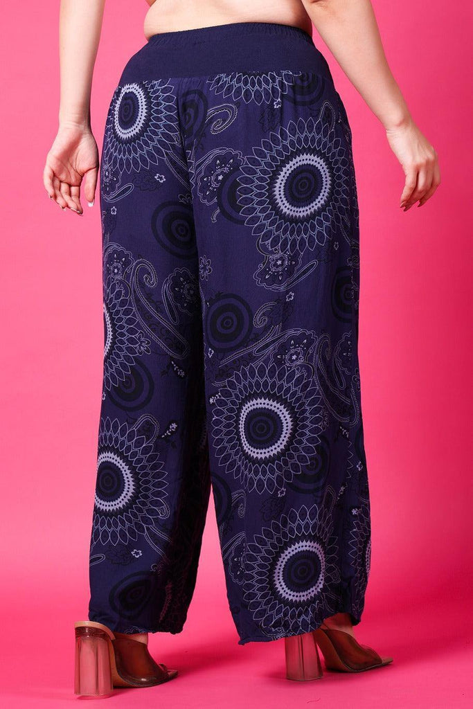 Model wearing Rayon Harem Pants with Pattern type: Oval-6