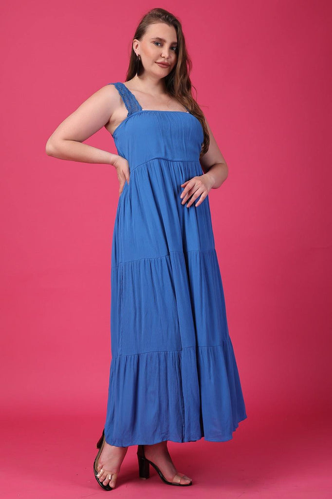Model wearing Viscose Crepe Maxi Dress with Pattern type: Solid-4