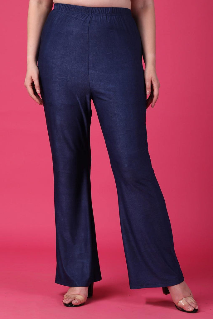 Model wearing Polyester Elastane Pant with Pattern type: Solid-1