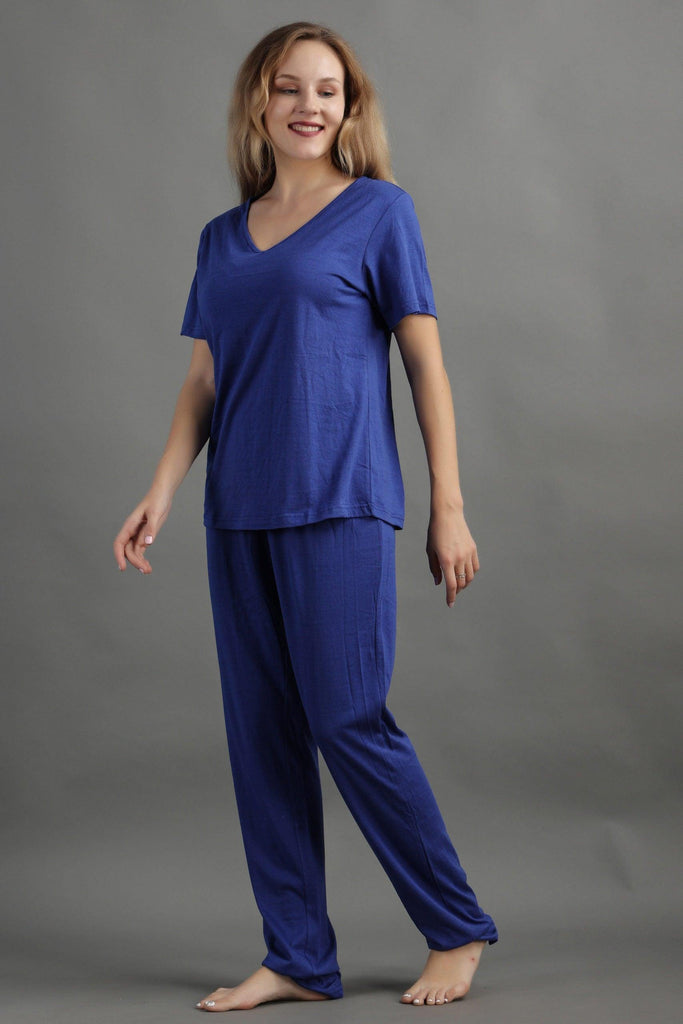 Model wearing Cotton Night Suit Set with Pattern type: Solid-5