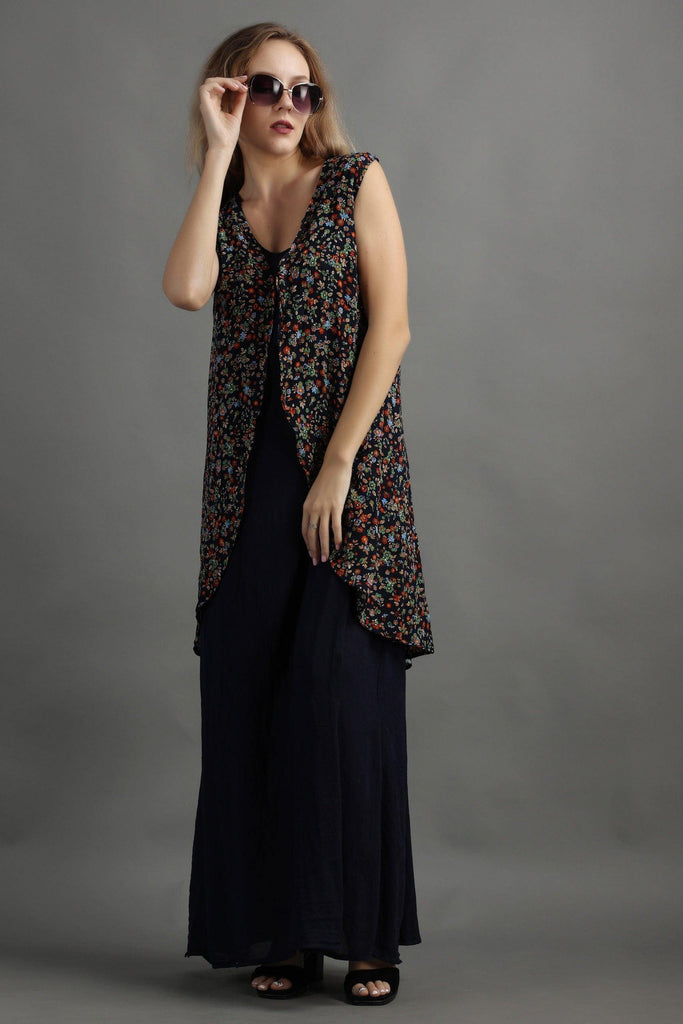 Model wearing Viscose Crepe Shrug with Pattern type: Floral-4