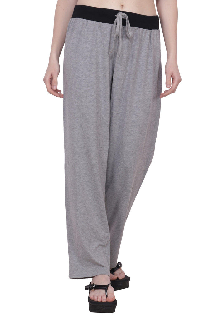 Model wearing Cotton Elastane Pyjamas with Pattern type: Solid-4