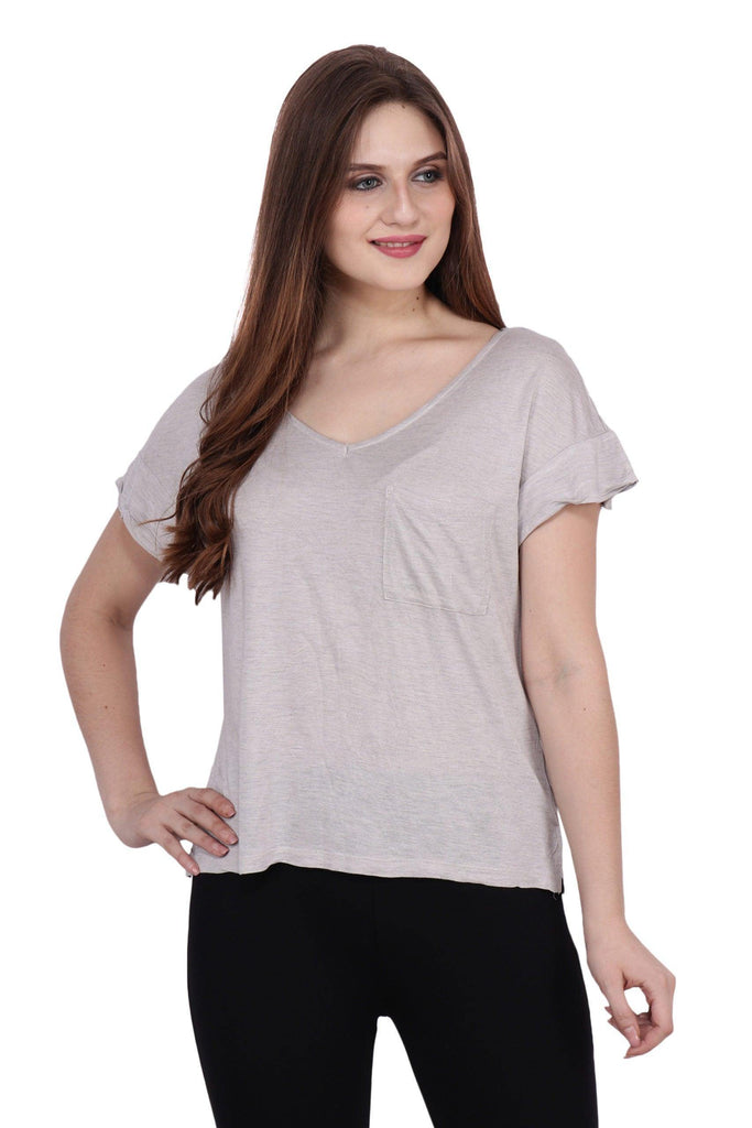 Model wearing Viscose Elastane T-shirt with Pattern type: Casual-1