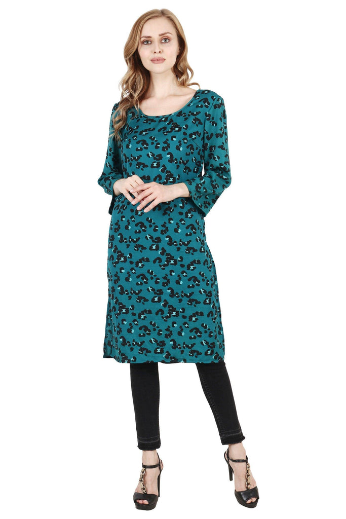 Model wearing Poly Crepe Kurti with Pattern type: Leopard-4
