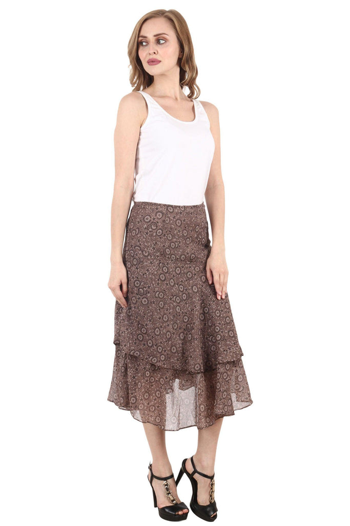 Model wearing Polyster Chiffon Midi Skirt with Pattern type: Graphic-5