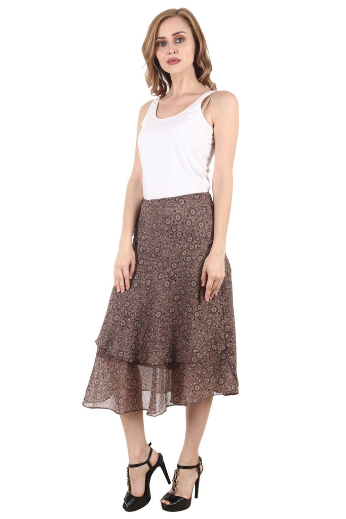 Model wearing Polyster Chiffon Midi Skirt with Pattern type: Graphic-6