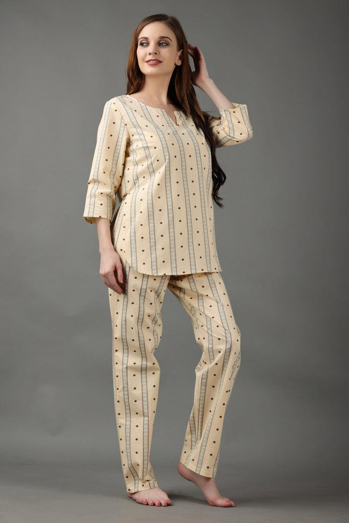 Model wearing Cotton Night Suit Set with Pattern type: Graphic-3