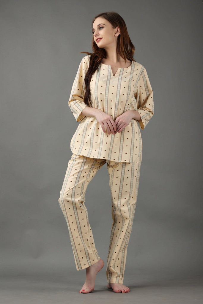 Model wearing Cotton Night Suit Set with Pattern type: Graphic-4