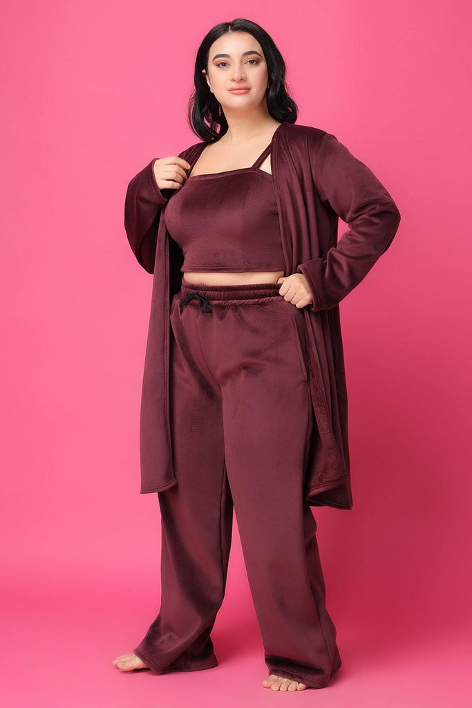 Model wearing Feather Velvet Co-ord Set with Pattern type: Solid-4