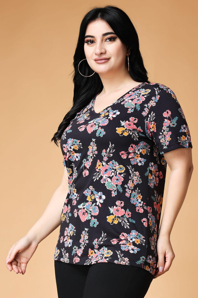 Model wearing Cotton Lycra Long Top with Pattern type: Floral-4