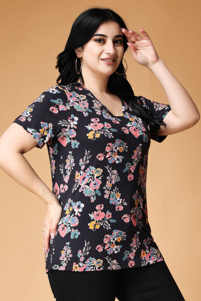 Model wearing Cotton Lycra Long Top with Pattern type: Floral-5