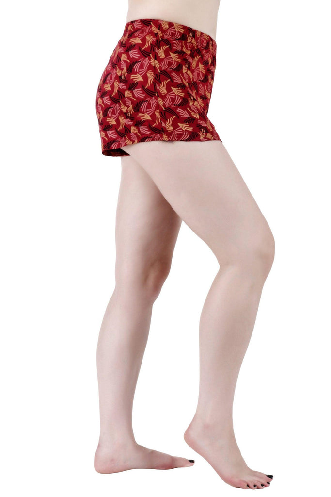 Model wearing Cotton Lycra Shorts with Pattern type: Grass-2