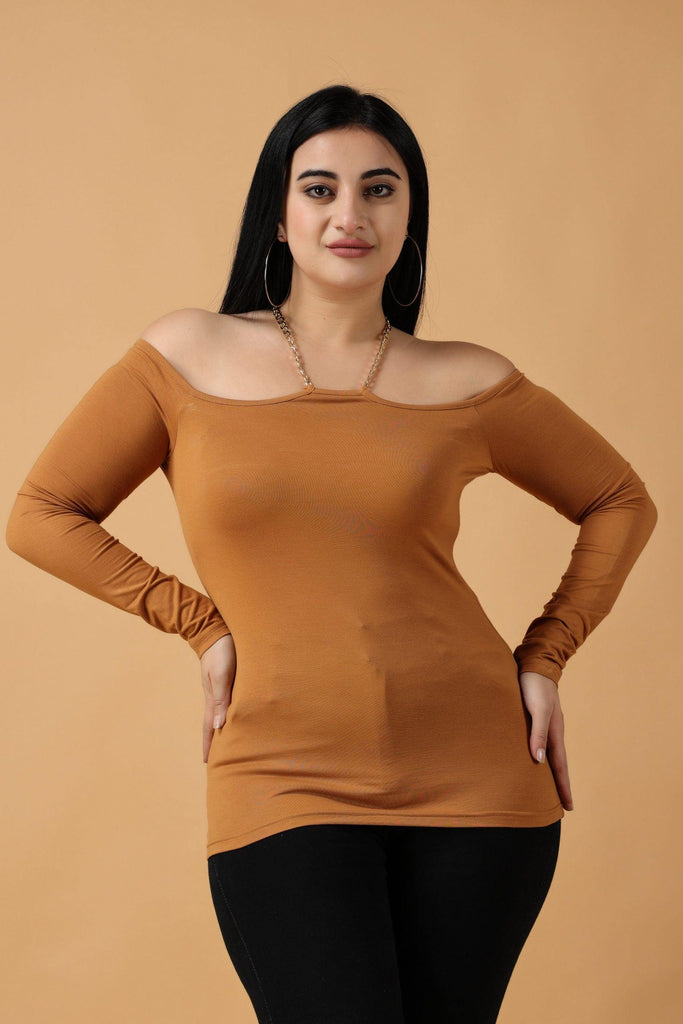 Model wearing Cotton Top with Pattern type: Solid-1
