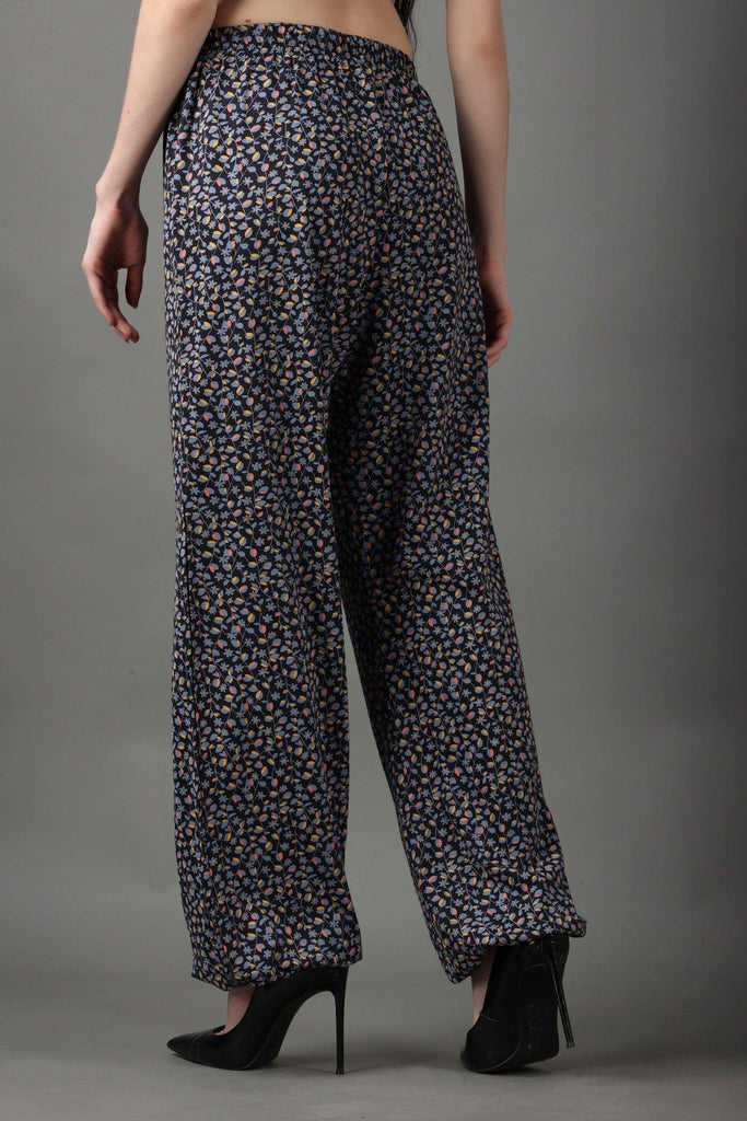 Model wearing Cotton Lycra Pyjamas with Pattern type: Floral-2