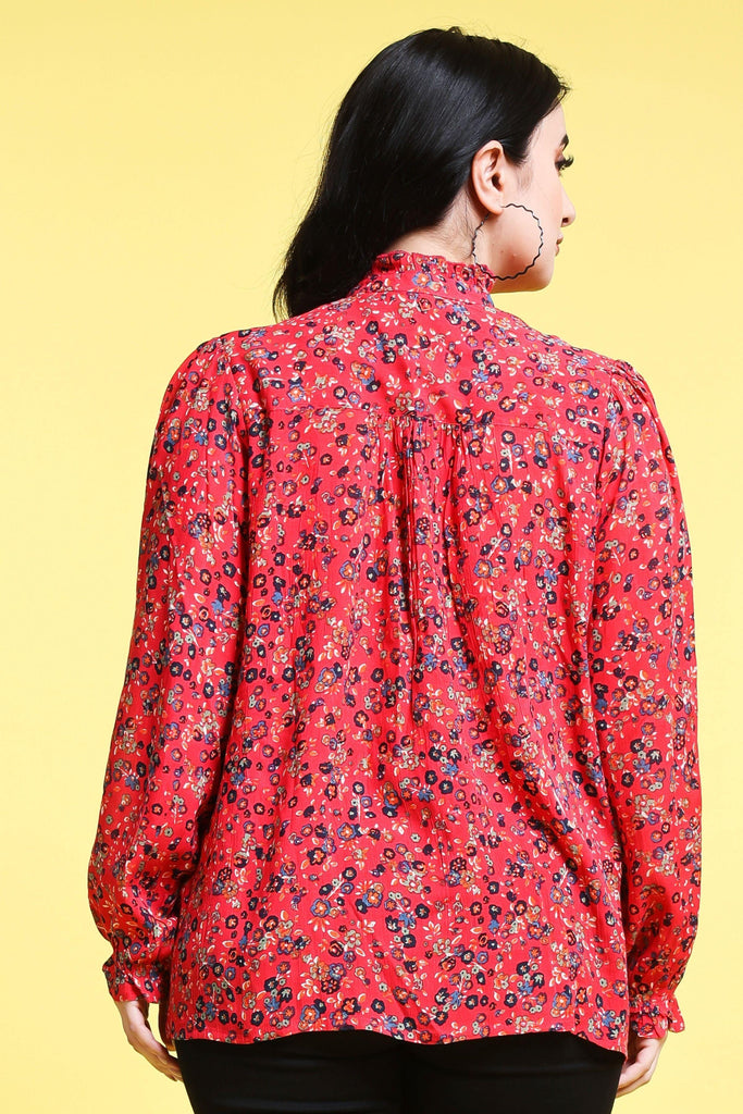 Model wearing Viscose Crepe Shirt with Pattern type: Floral-6