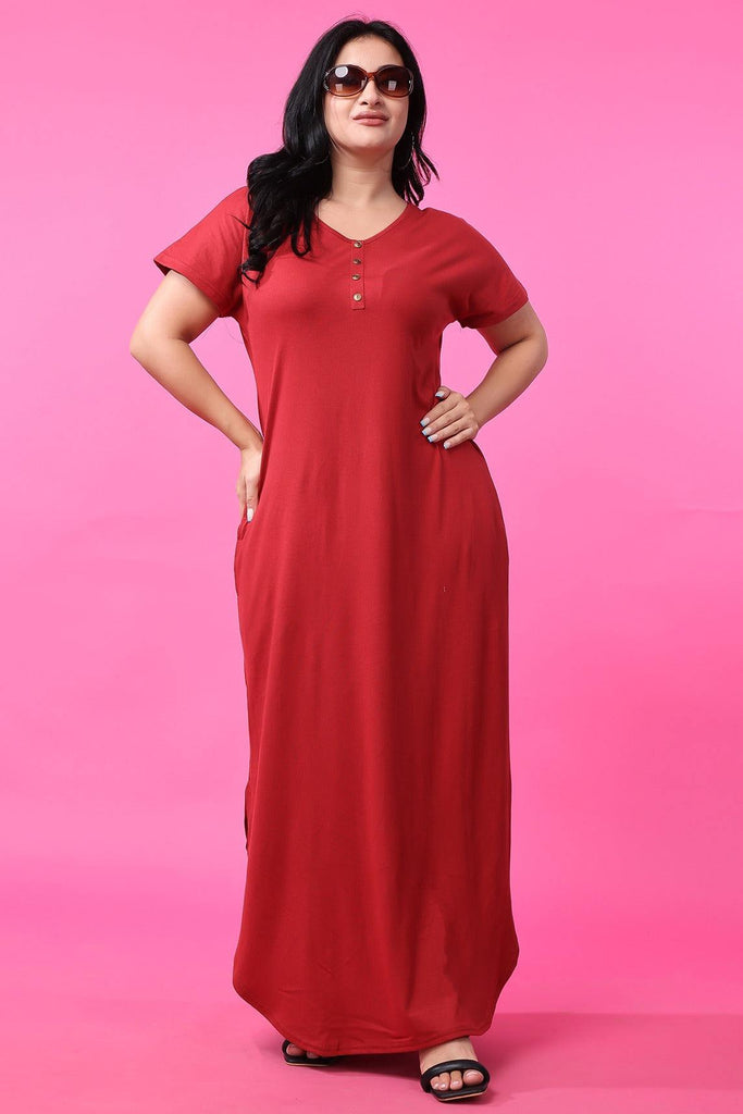 Model wearing Cotton Lycra Long Night Dress with Pattern type: Solid-7