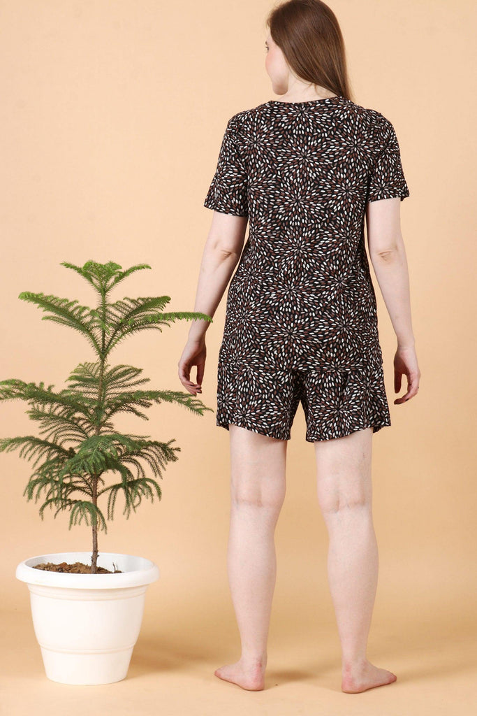 Model wearing Cotton Night Suit Set with Pattern type: Rice-2