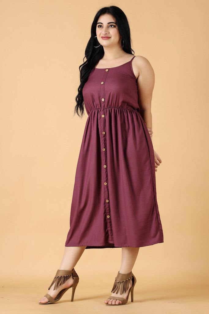 Model wearing Rayon Midi Dress with Pattern type: Solid-10