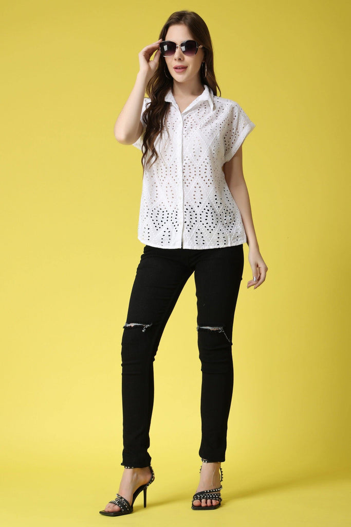 Model wearing Cotton Shirt with Pattern type: Solid-17