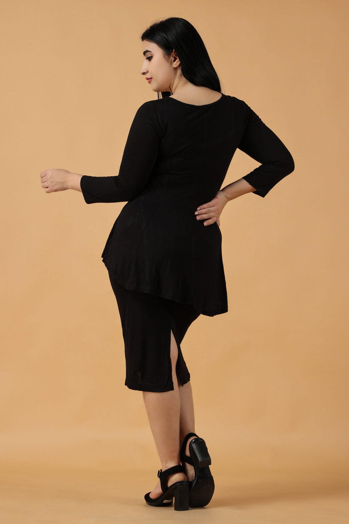 Model wearing Viscose Lycra Midi Dress with Pattern type: Solid-4