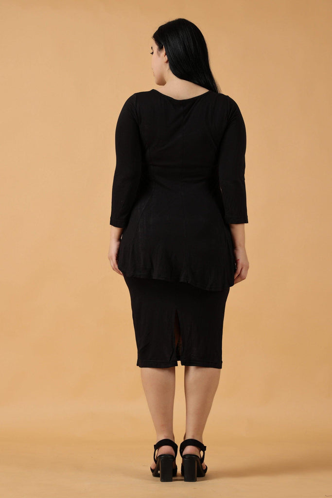 Model wearing Viscose Lycra Midi Dress with Pattern type: Solid-5