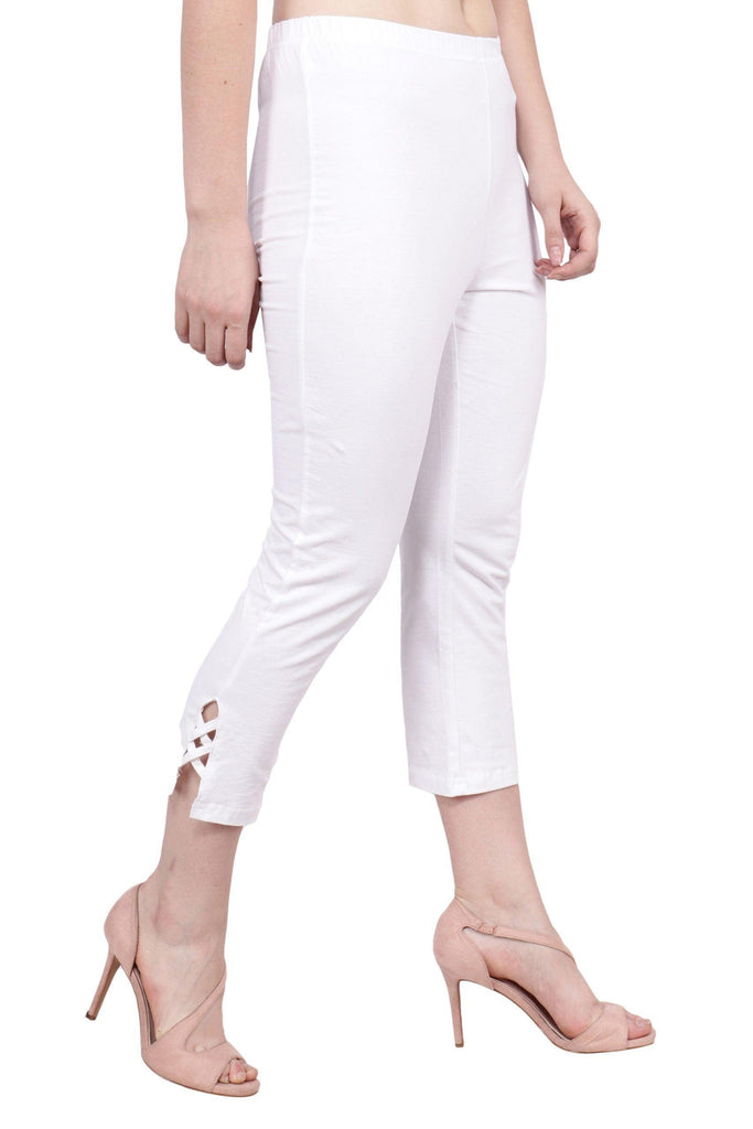Model wearing Cotton Elastane Leggings with Pattern type: Solid-2