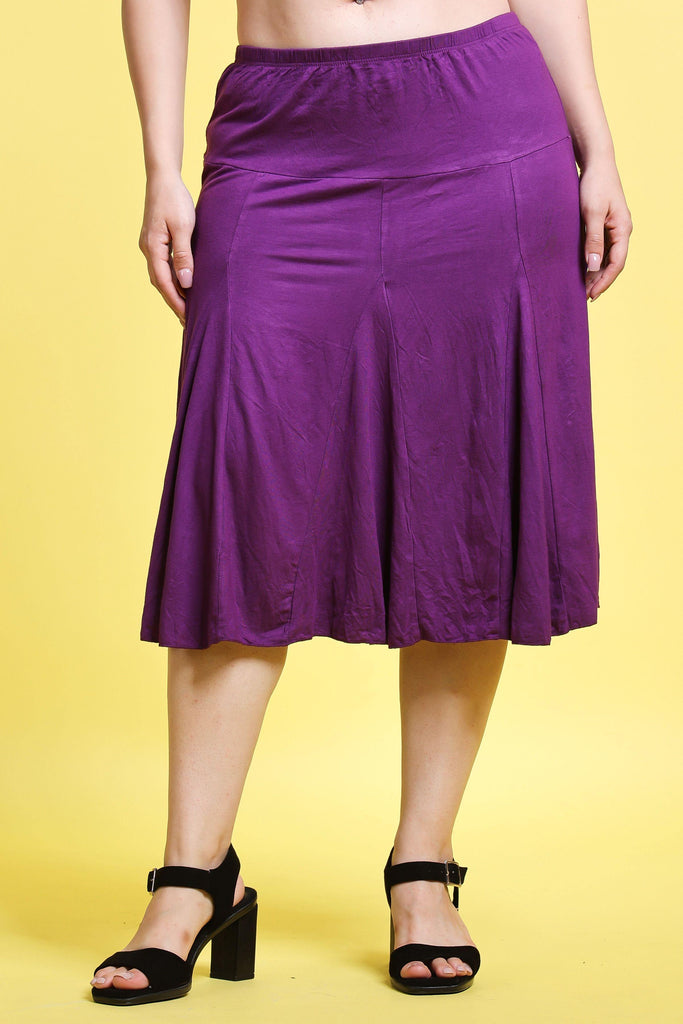 Model wearing Viscose Lycra Midi Skirt with Pattern type: Solid-8