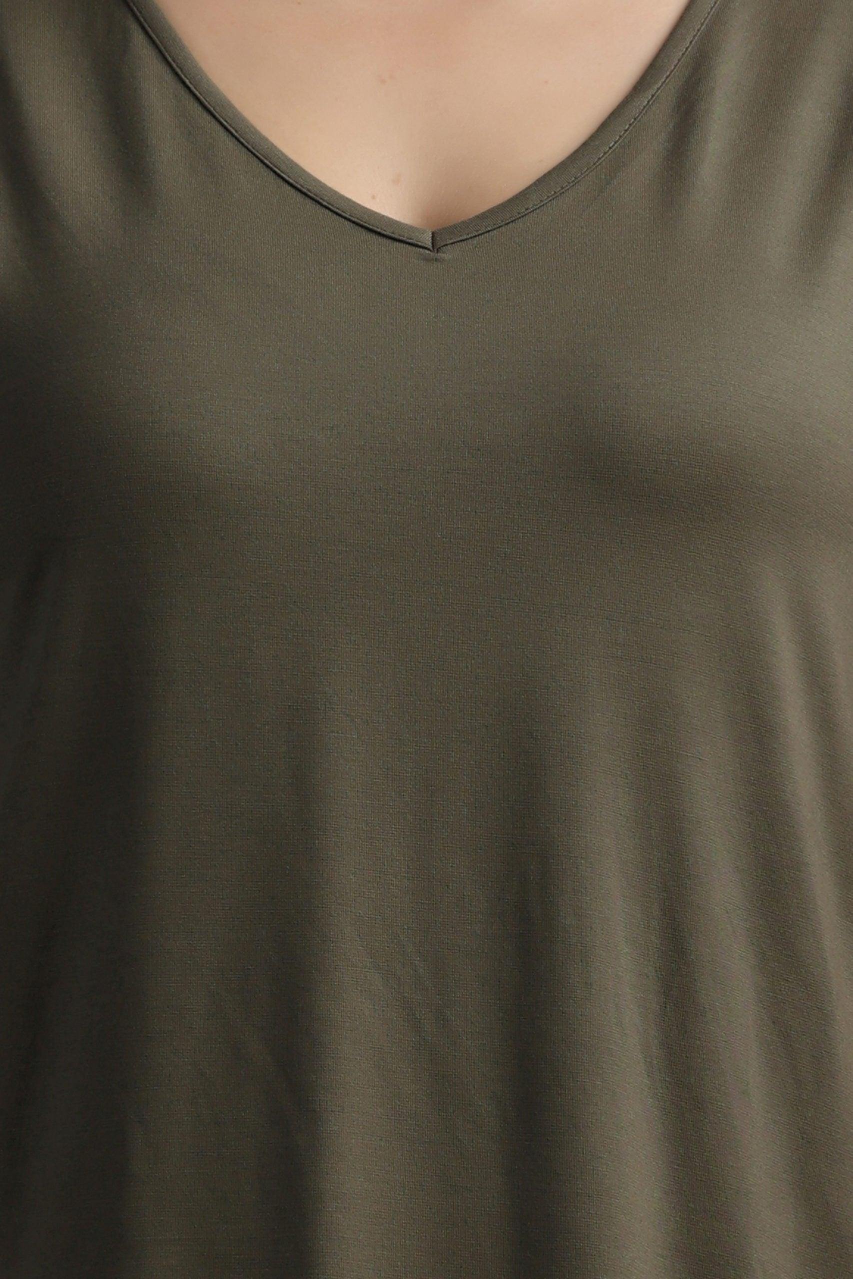 Comfortable V-Neck Pyjama Set with Slip-On Bottoms - Solid Print ...