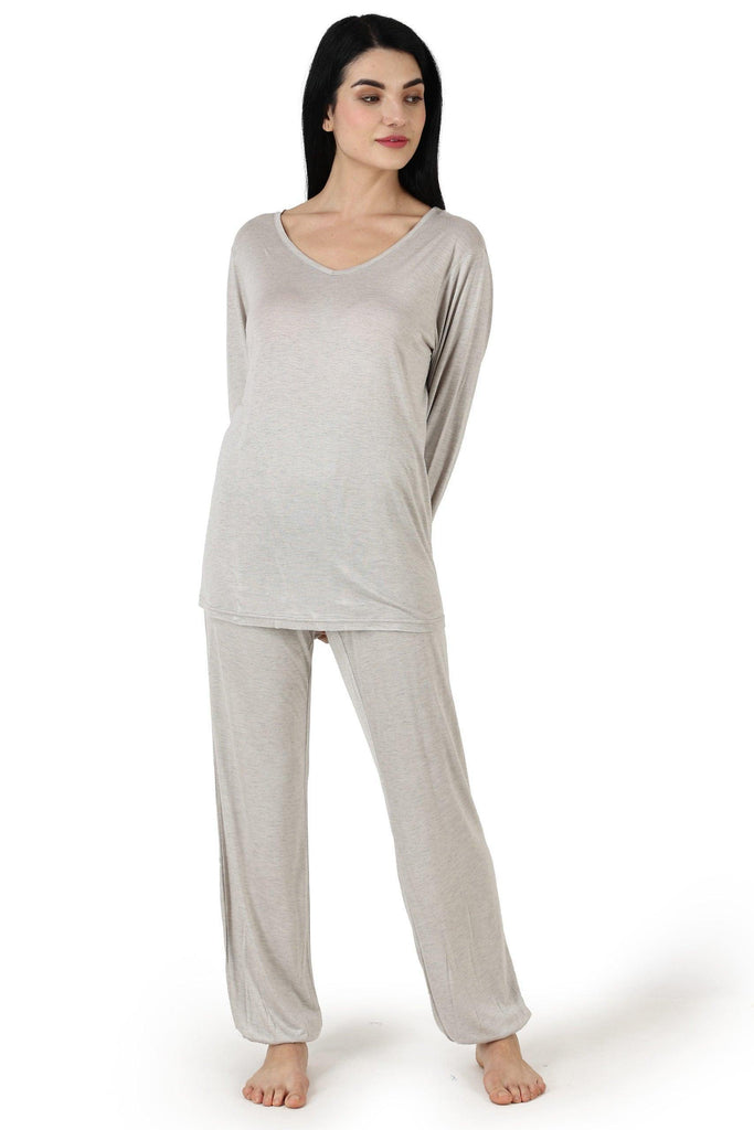 Model wearing Viscose Elastane Night Suit Set with Pattern type: Solid-4