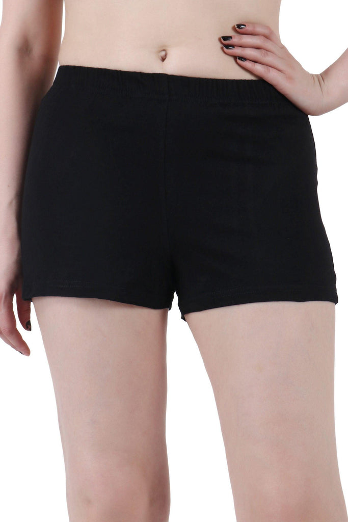 Model wearing Cotton Lycra Shorts with Pattern type: Solid-1