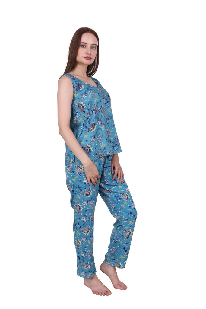 Model wearing Rayon Night Suit Set with Pattern type: Floral-2
