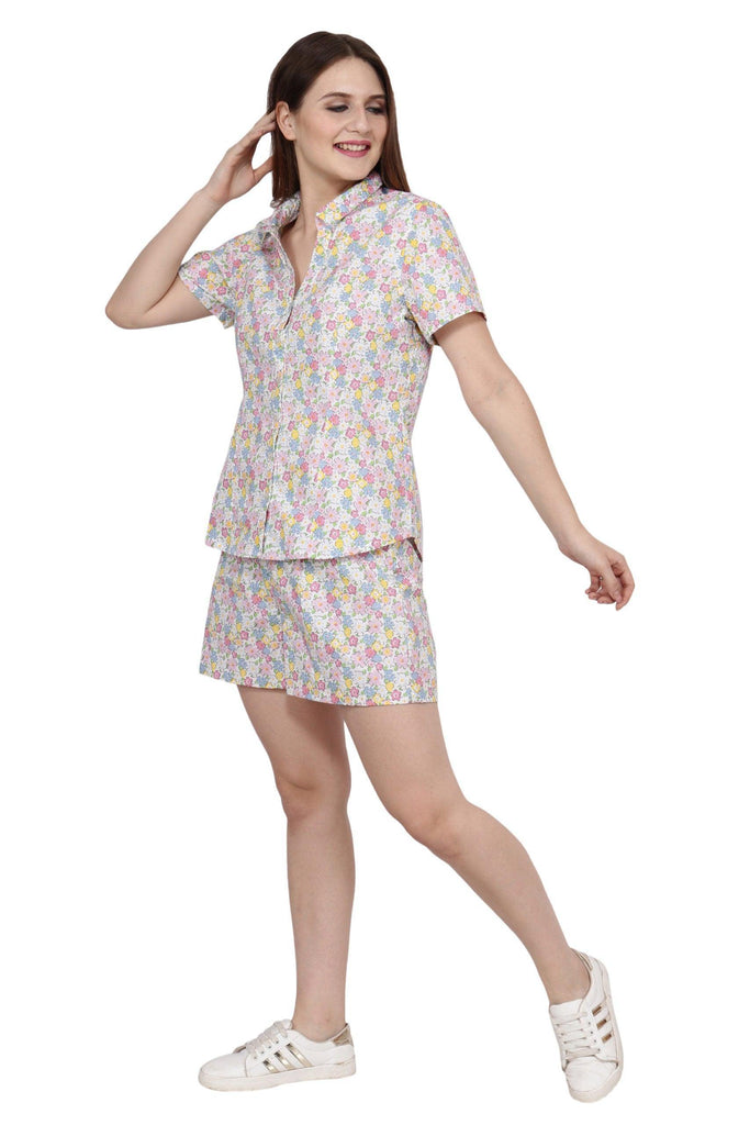 Model wearing Cotton Poplin Night Suit Set with Pattern type: Floral-4