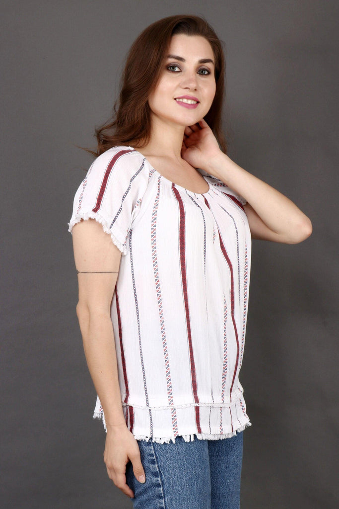 Model wearing Viscose Crepe Top with Pattern type: Small Print-4