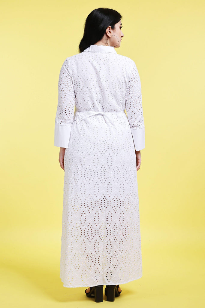 Model wearing Cotton Maxi Dress with Pattern type: Solid-7