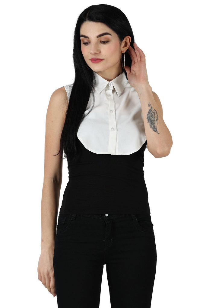 Model wearing Polyester Detachable Collar with Pattern type: Solid-5