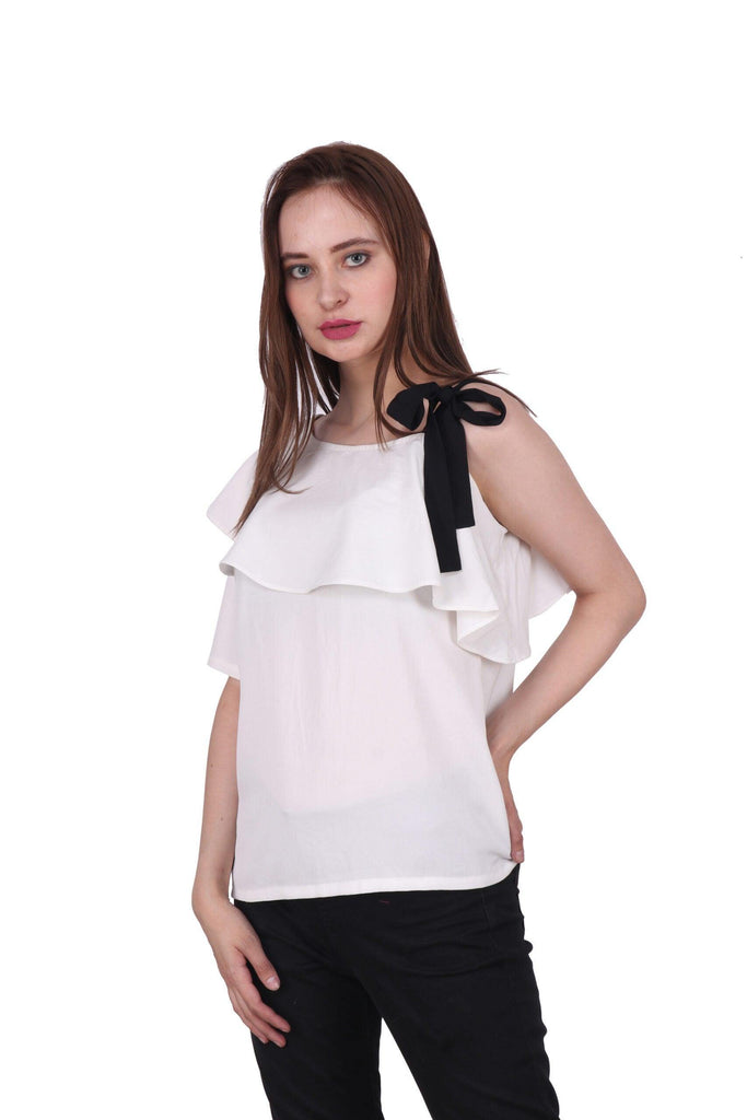 Model wearing Polyester Top with Pattern type: Solid-3